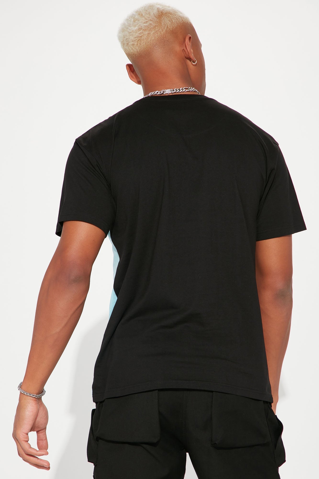 https://cdn.shopify.com/s/files/1/0293/9277/products/03-14-23Studio7_CB_DJ_13-50-18_65_FN7967_MultiColor_P_5056_JB.jpg?v=1679678518