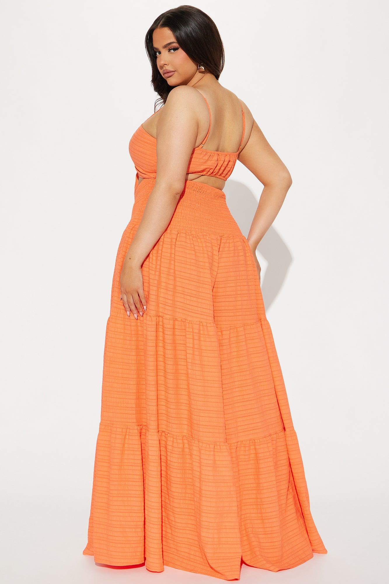https://cdn.shopify.com/s/files/1/0293/9277/files/03-15-24_S4_43_JR4292_Orange_RD_SS_14-02-08_PLUS_68544_PXF.jpg?v=1713373508