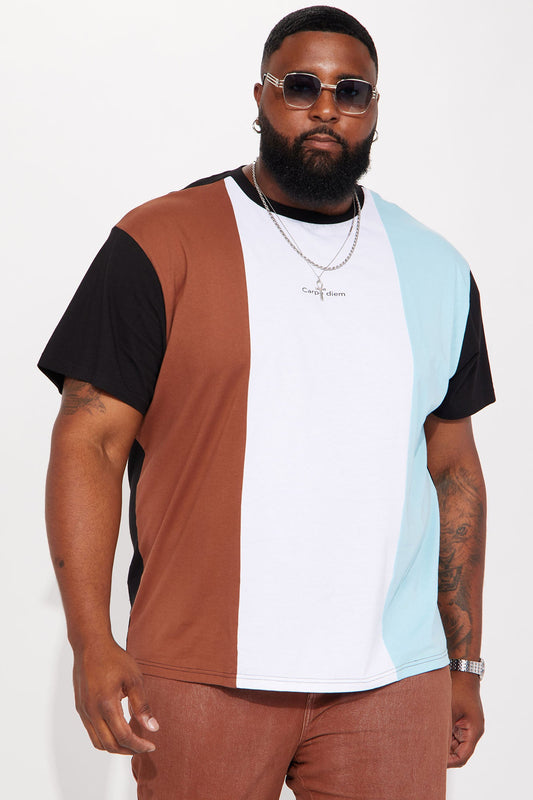 https://cdn.shopify.com/s/files/1/0293/9277/products/03-20-23Studio8_DD_BD_13-59-09_84_FN7967_MultiColor_P_13350_PLUS_WG.jpg?v=1679678518