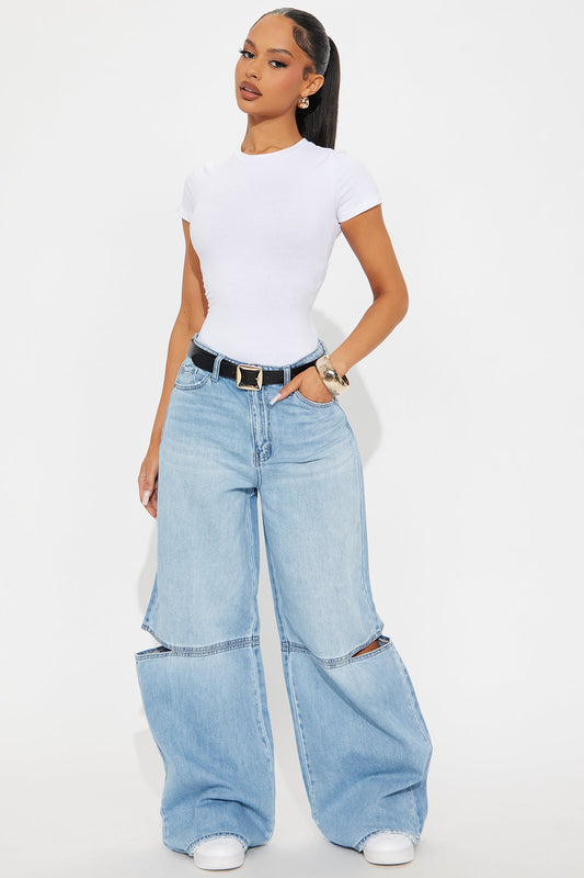 https://cdn.shopify.com/s/files/1/0293/9277/files/04-25-25_S6_22_AM99692LT_LightWash_KJ_MC_13-29-57_70464_PXF.jpg?v=1745875205