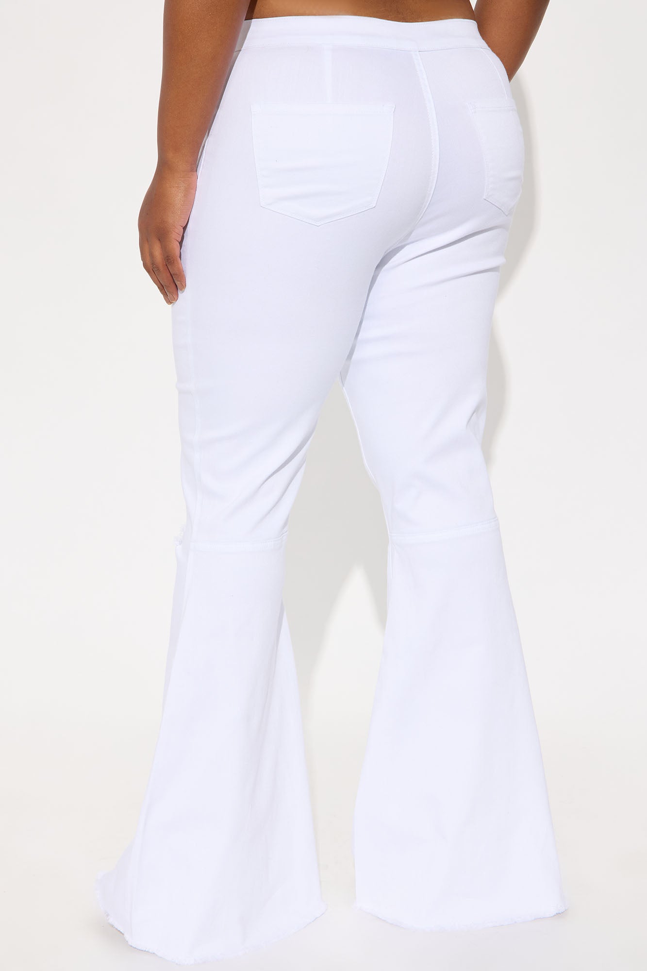 https://cdn.shopify.com/s/files/1/0293/9277/files/04-30-25_S8_16_P1708MD_White_ZSR_LH_AP_11-33-57_PLUS_86521_SG.jpg?v=1746057460