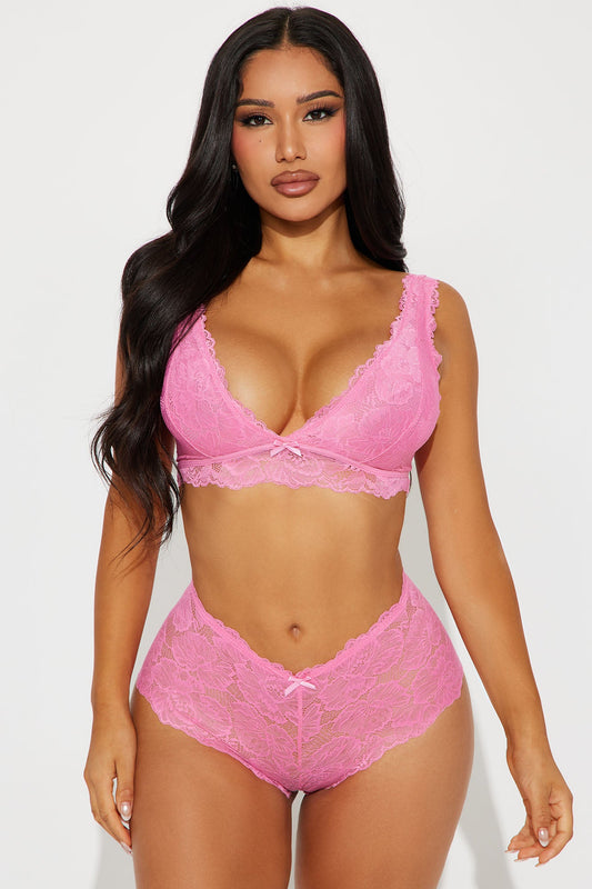 https://cdn.shopify.com/s/files/1/0293/9277/files/07-17-24_S3_20_WJ52280_Pink_AZ_AP_10-59-23_37500_MH_EH.jpg?v=1721759254