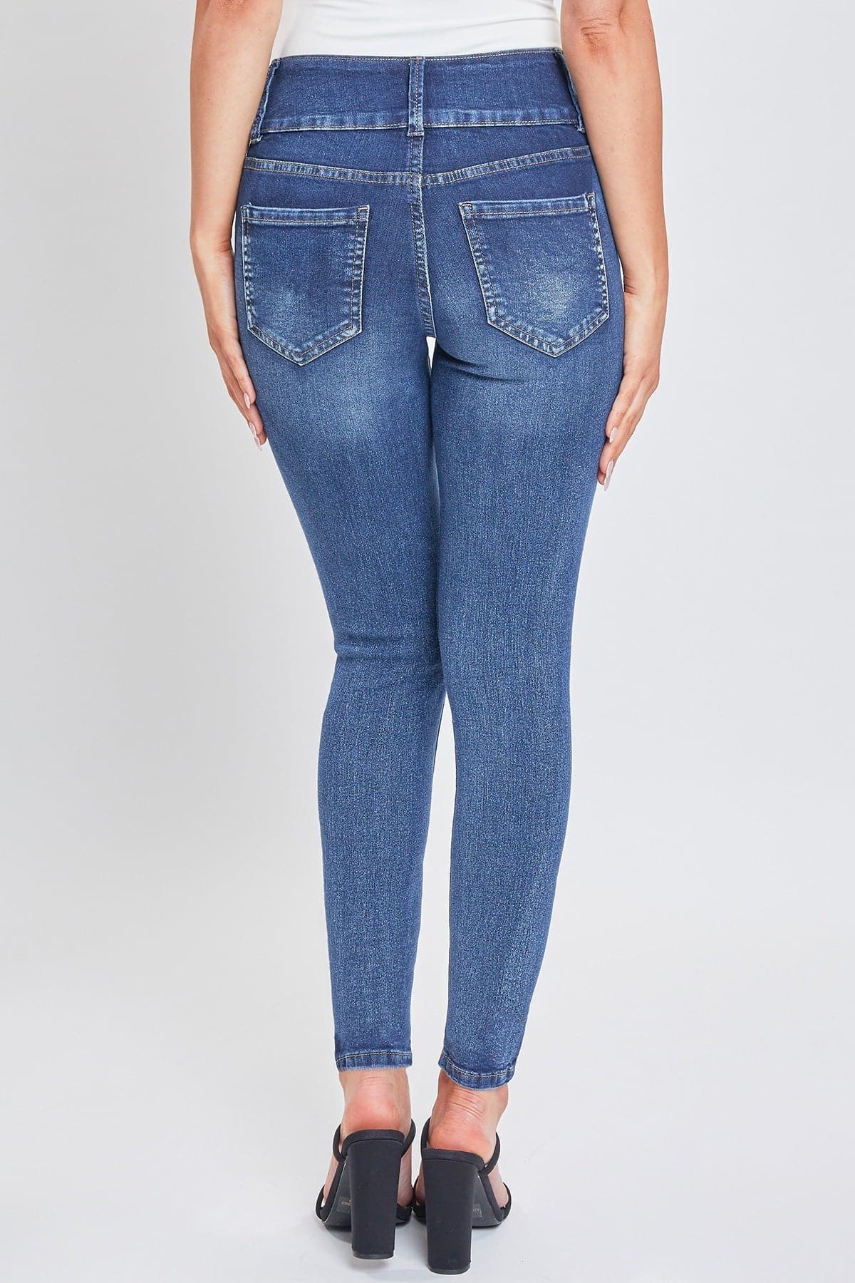 Essential High-Rise Skinny Jeans: Sustainable Style
