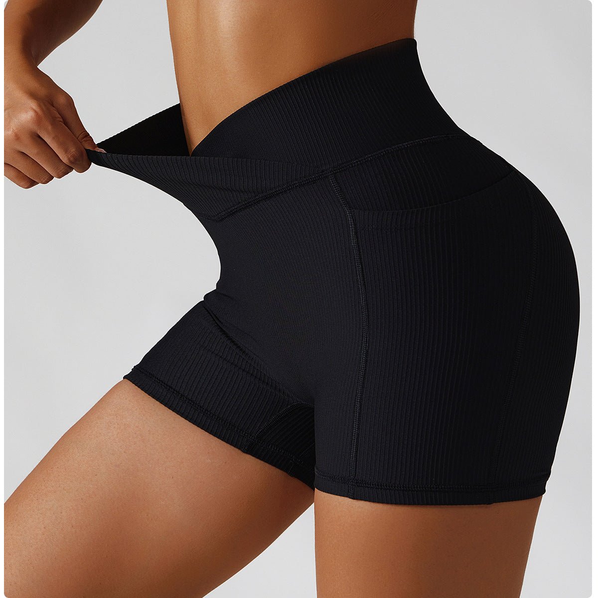 Body Pocket Shorts: Sculpting Support with Everyday Versatility